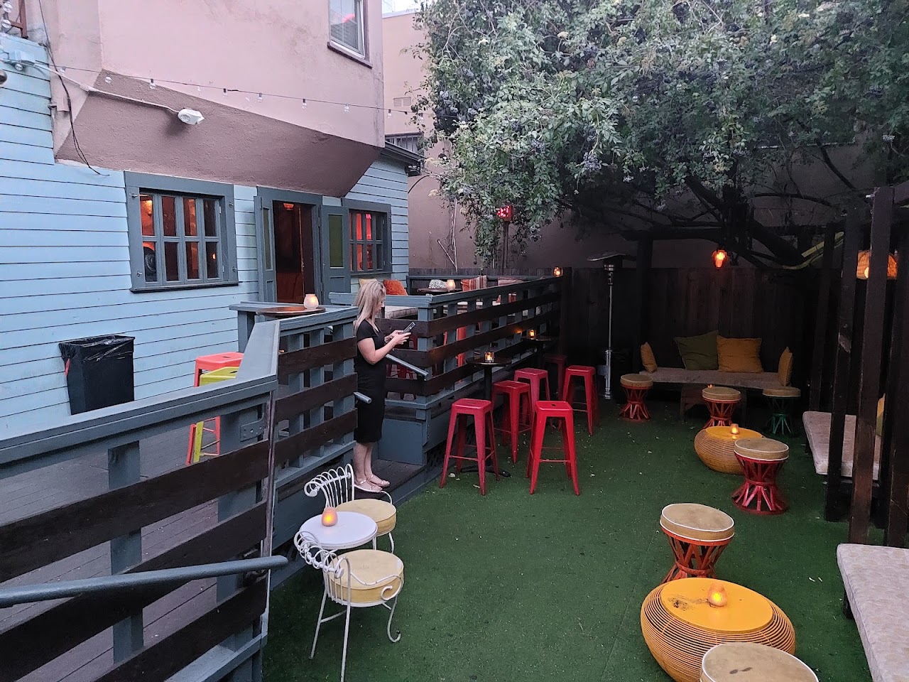 Good Times at Davey Wayne's in Los Angeles, CA