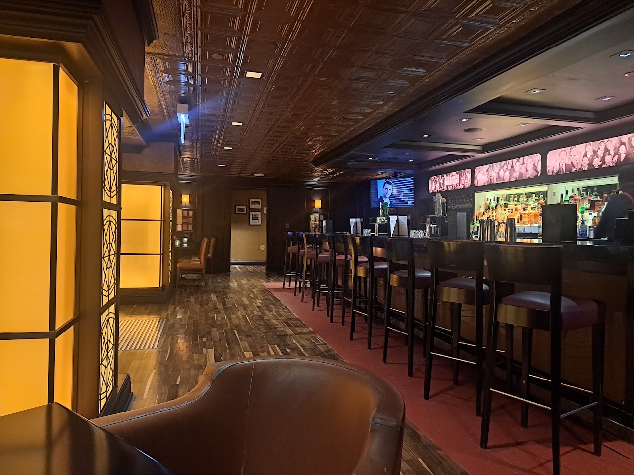 Potter's Lounge in Chicago, IL